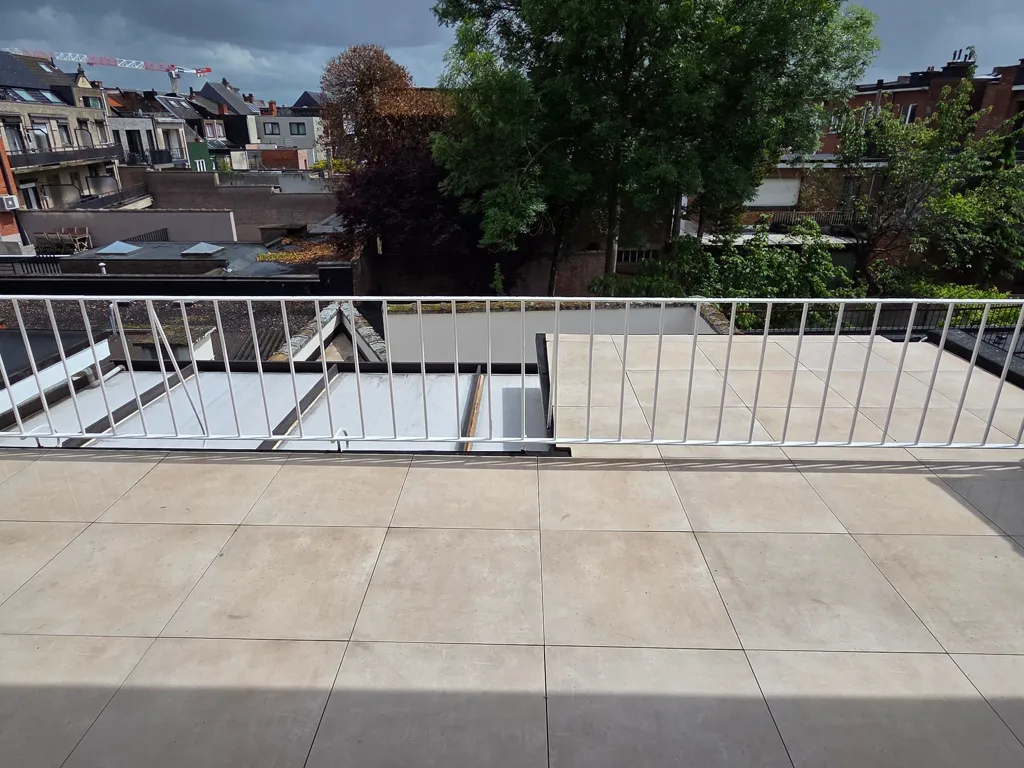 Terrass - Fully Renovated Flat with Large Terrace in Centre