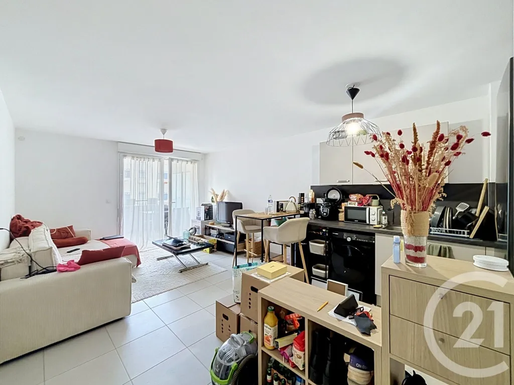 Elutuba - 2-Bedroom Flat with Balcony in Dammarie-les-Lys