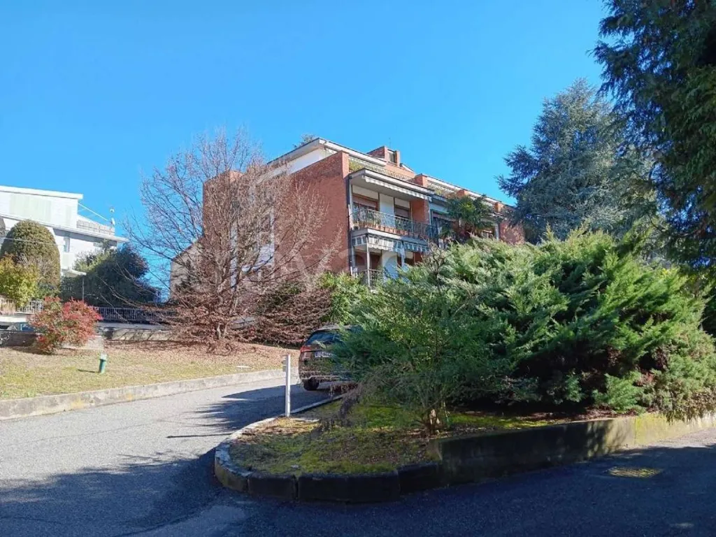 Välivaade - Apartment with Garden in Pino Torinese