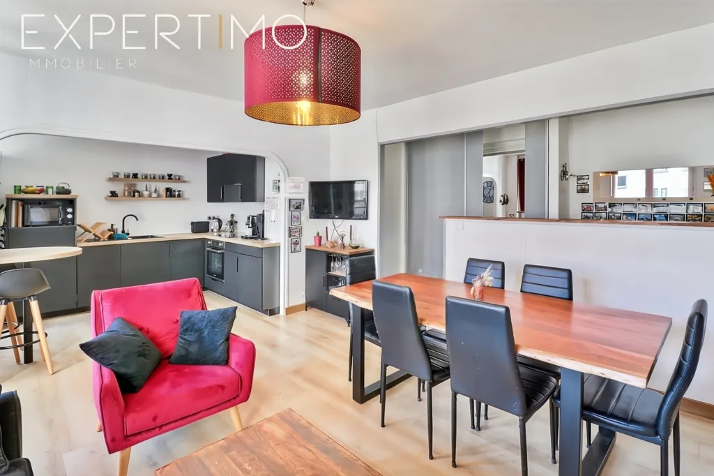 Salle à manger - Appartement T3 avec balcon et ascenseur à Brest
