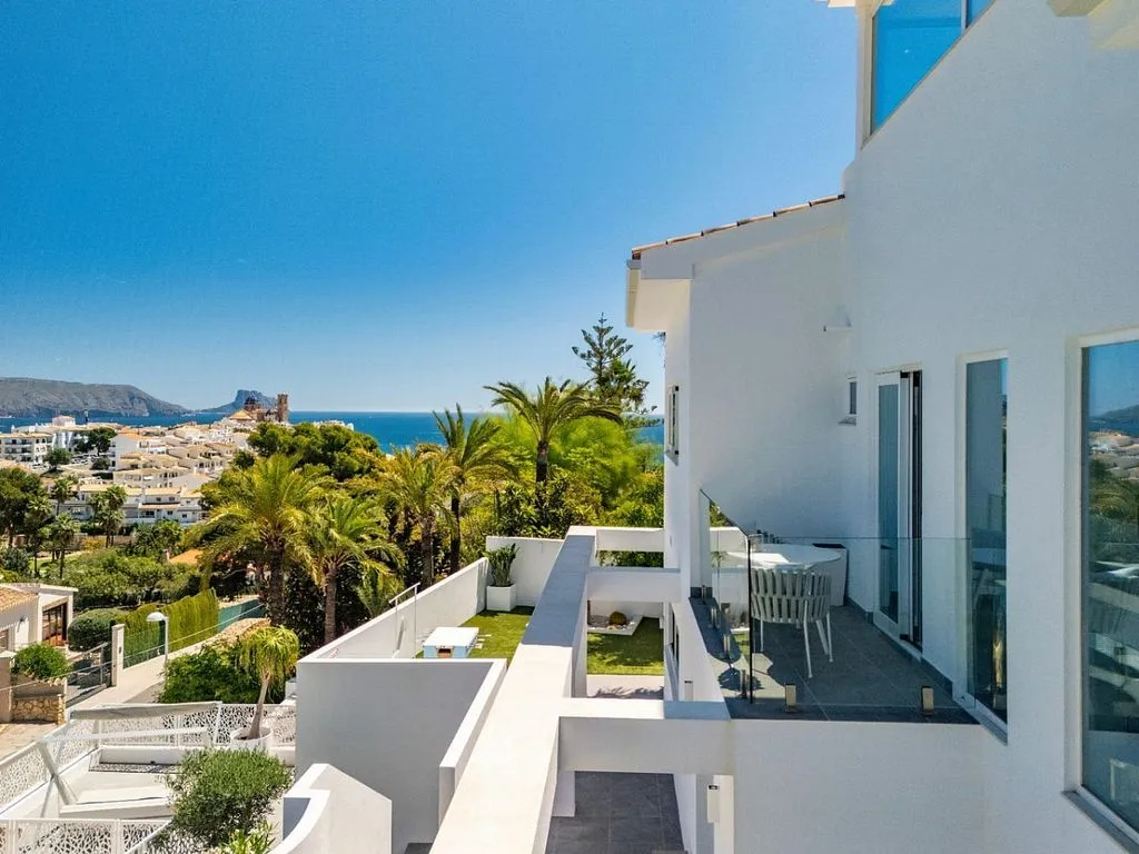 Balcon - Contemporary Chalet with Pool in Altea Pueblo