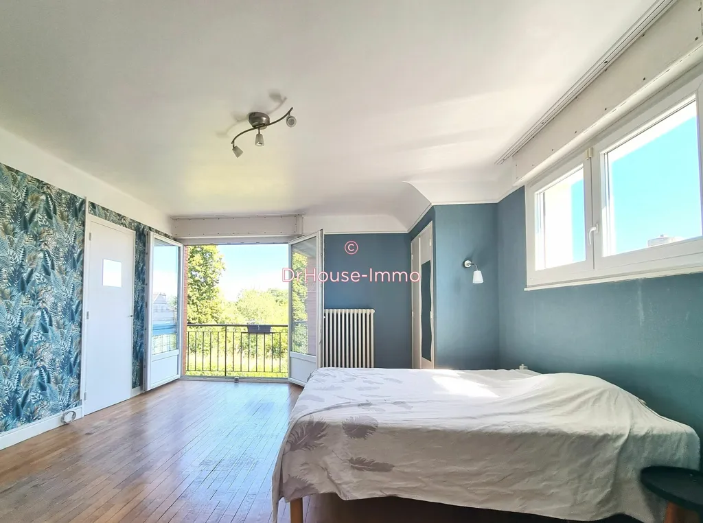 Magamistoad - Spacious House with Extensive Garden in Charmes