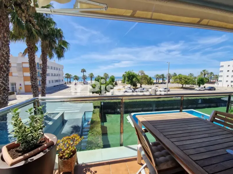 Balcone - Seafront Apartment with Terrace in Sant Pere de Ribes