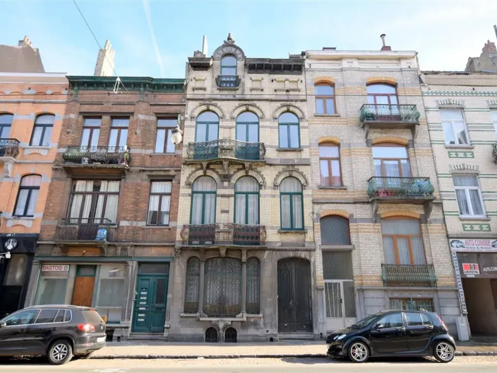 Välivaade - One-Bedroom Apartment in Schaerbeek