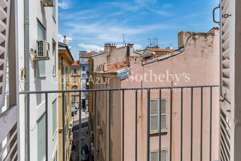 Rõdu - Luxury Apartment with Balcony in Nice Golden Square