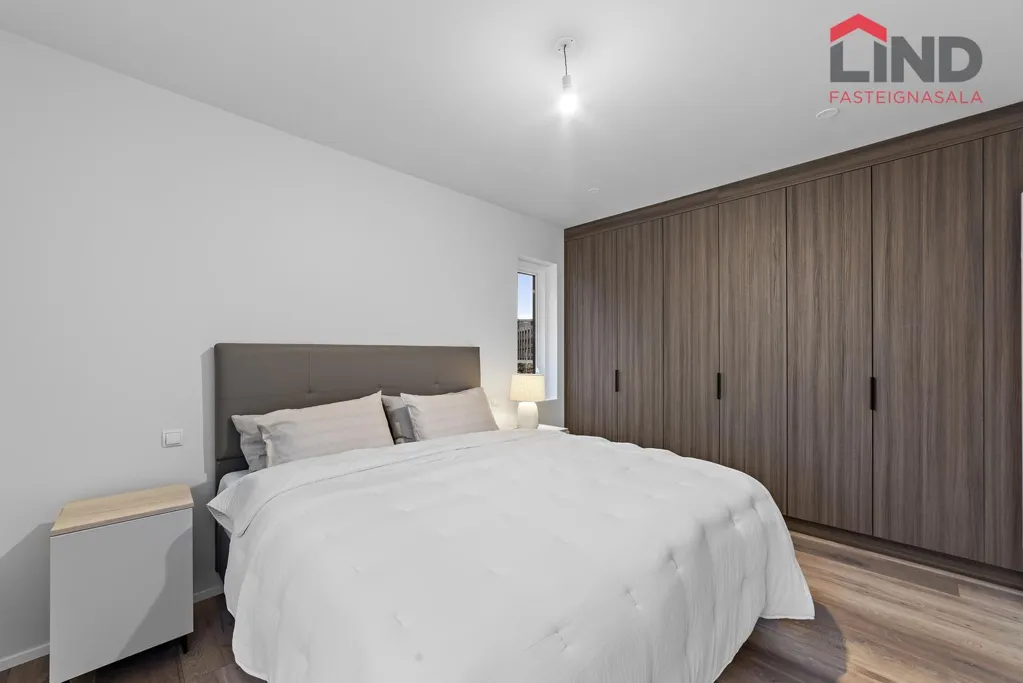 Magamistoad - New Apartment with Elevator in Skarðshlíðarhverfi