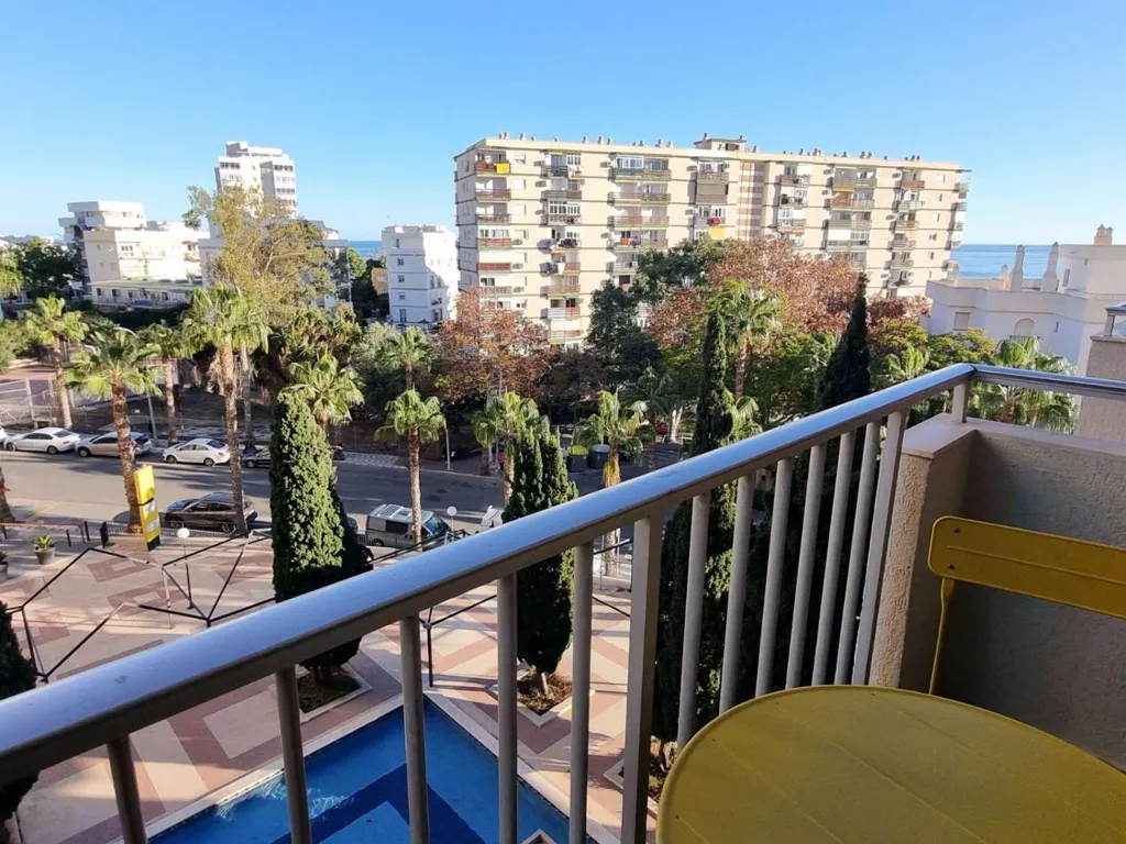 Balcon - Refurbished Studio with Sea View in Benalmádena