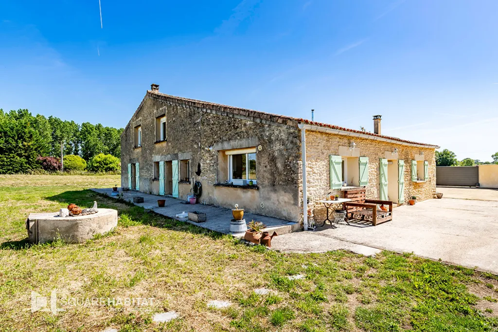 Extérieur - Maison en Pierre avec Piscine à Cartelègue