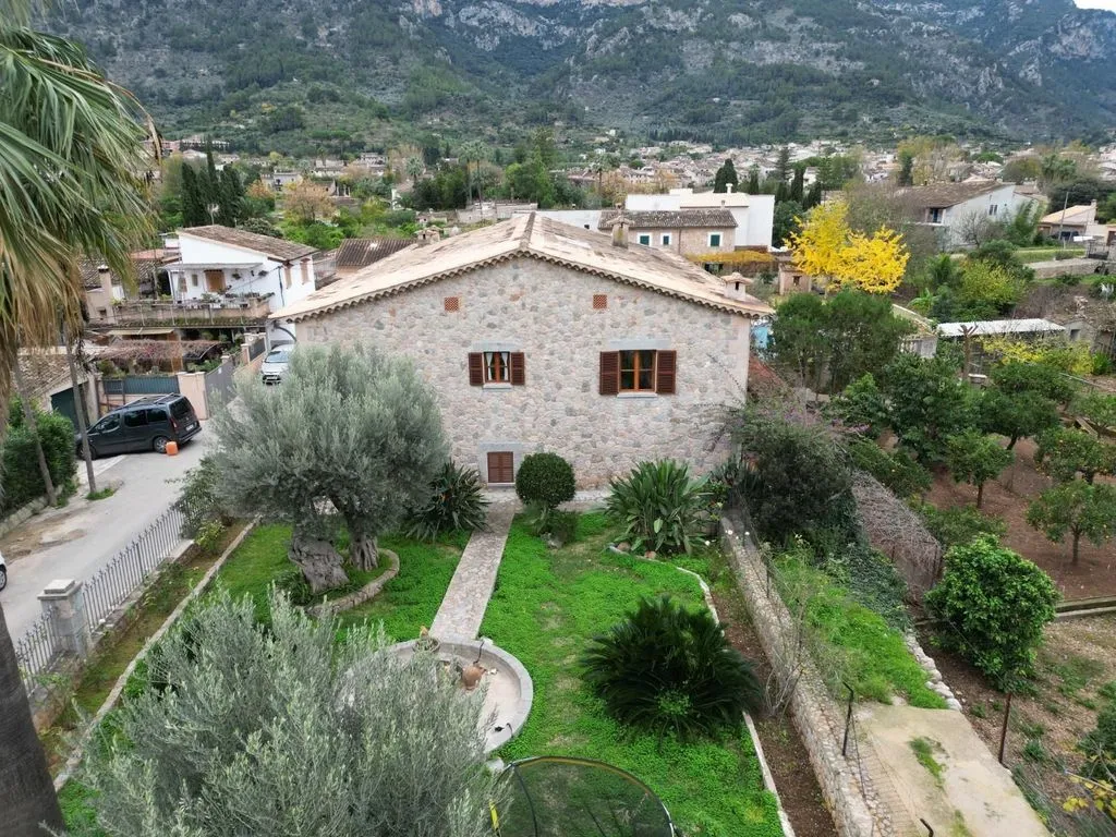 Vue aérienne - Building Land with Stream in Soller, Mallorca