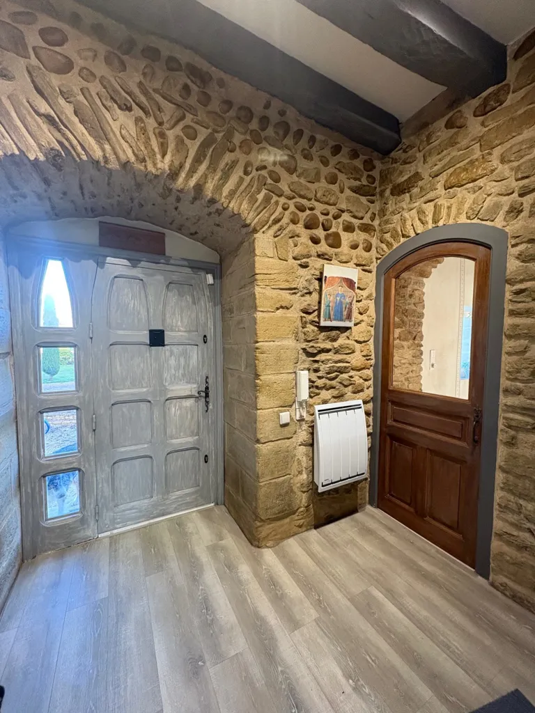 Entrée - Château sur Parc avec Garage à Montseveroux