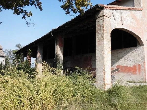 Extérieur - Agricultural Land with Barn in Baganzola