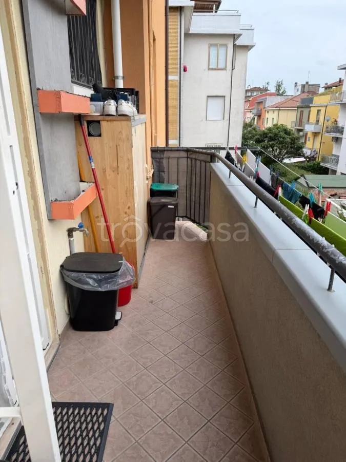 Balcon - Apartment with Balcony in Pesaro