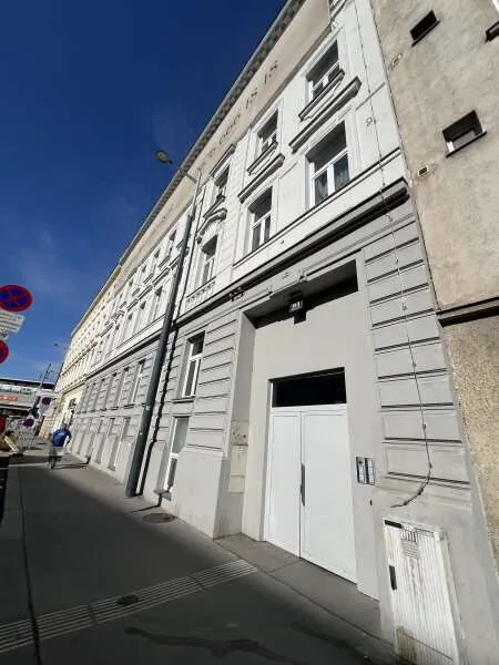 Välivaade - Commercial Space with Public Transport in Floridsdorf
