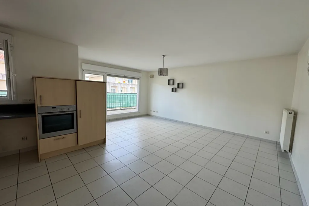 Kitchen - 4-Piece Apartment with Balcony in Annemasse