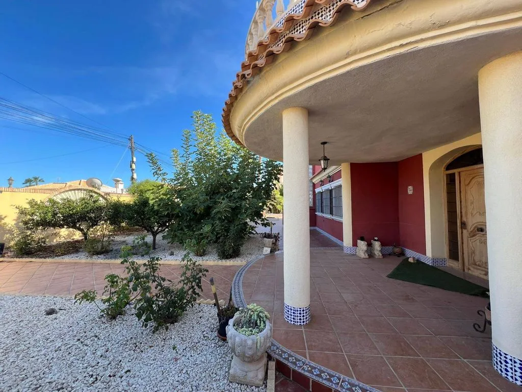 Terrasse - Luxury Villa with Pool in Torrevieja