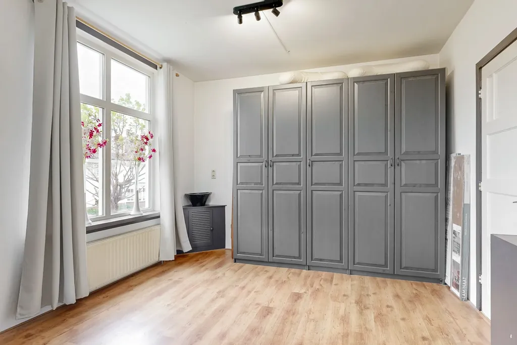 Chambres - Modernised 1930s House with Garden in Leiderdorp