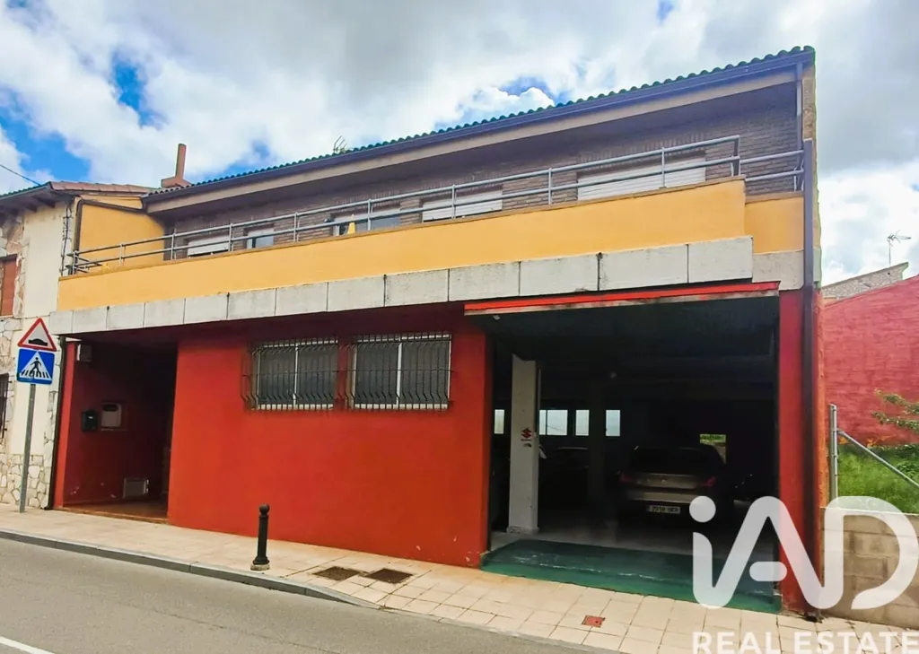 Välivaade - Chalet with Pool and Garage in Sariegos