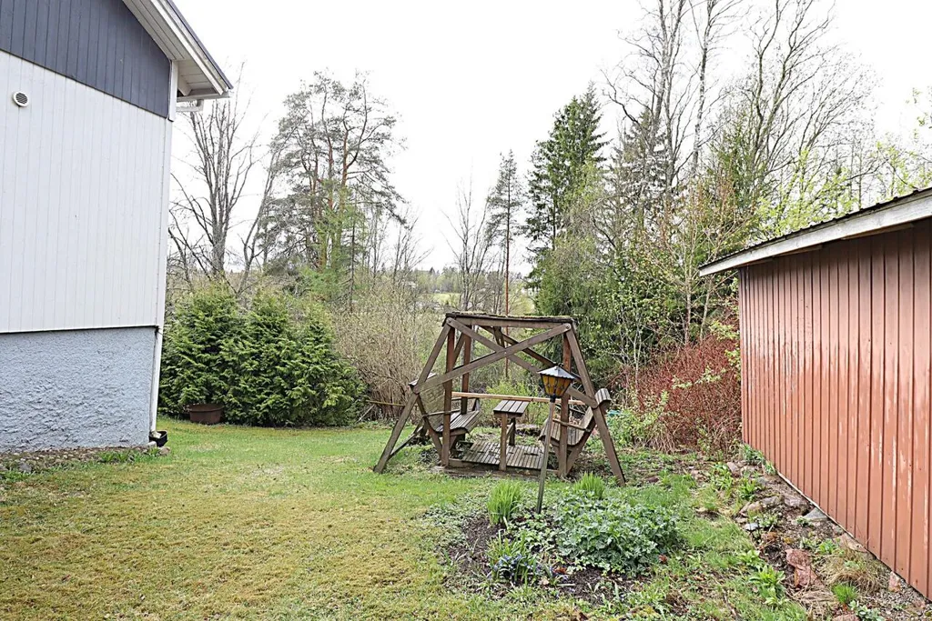 Jardin - Rear-Facing House with Sauna in Finland