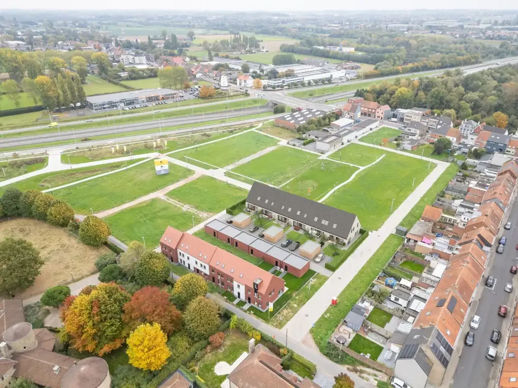 Vue aérienne - Appartement Moderne avec Jardin à Menen