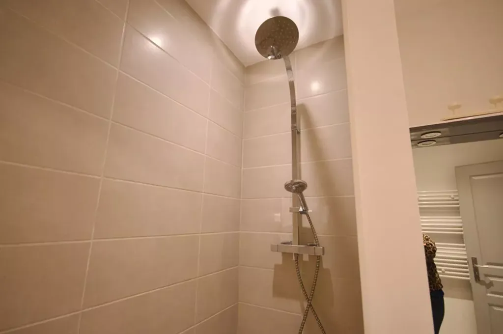 Salles de bain - Maison Proche Plage avec Jardin à 500m