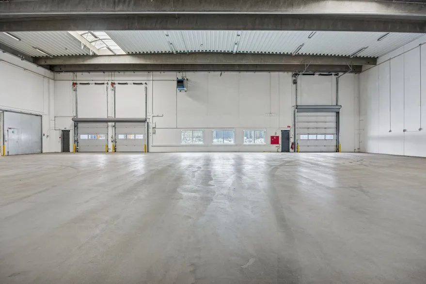 Pièces - Logistics Facility with Eight Lifts in Denmark