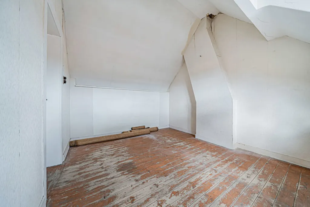 Pièces - Maison à Rénover avec Terrasse à Grivegnée