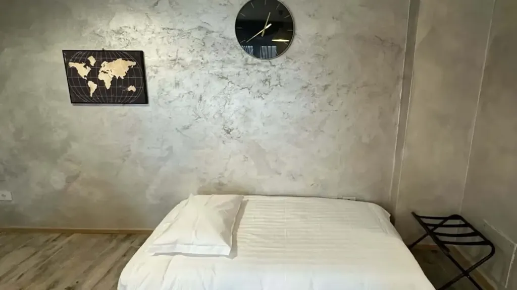 Bedrooms - 1-Bedroom Apartment with Private Parking in Basiglio