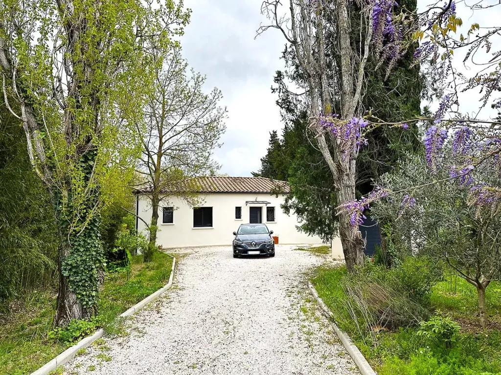 Extérieur - Villa Moderne avec Piscine à Saint-André-de-Sangonis