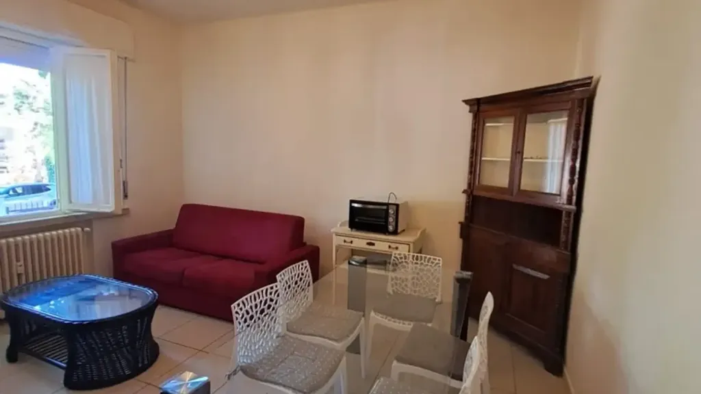 Living Room - Rented Flat with Garden in Parma