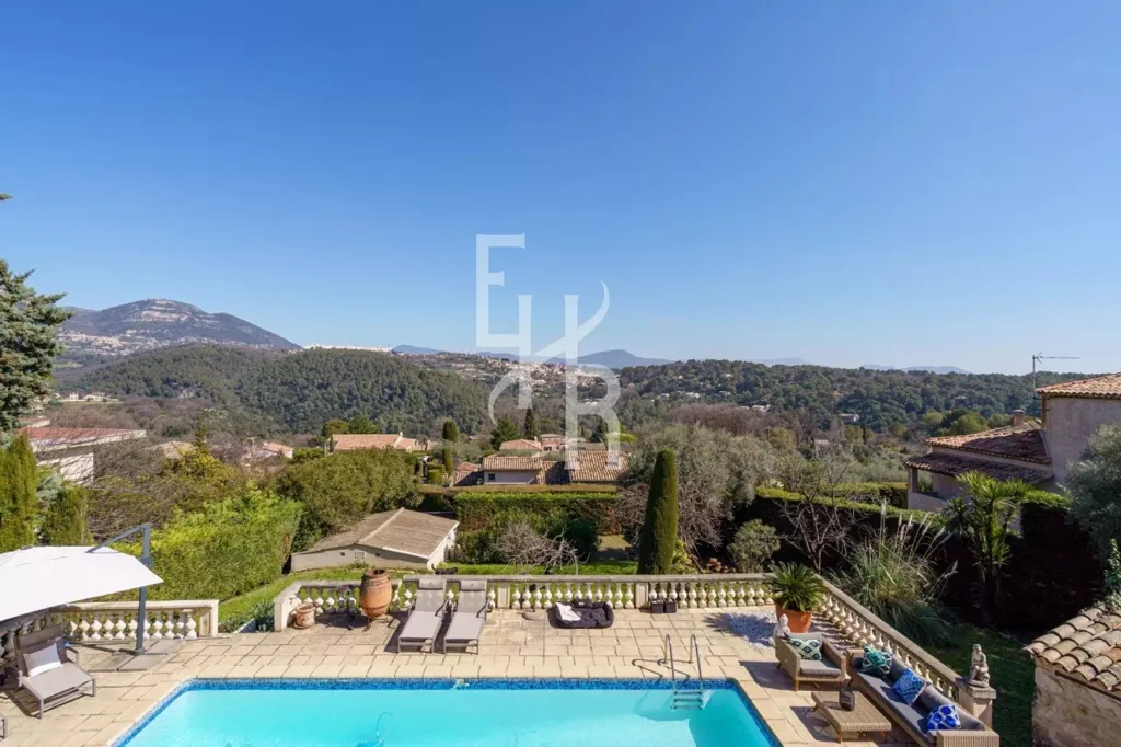Maison 7 pièces à Vence