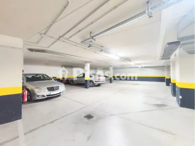 Garage - Adosado with Garden in Aoiz