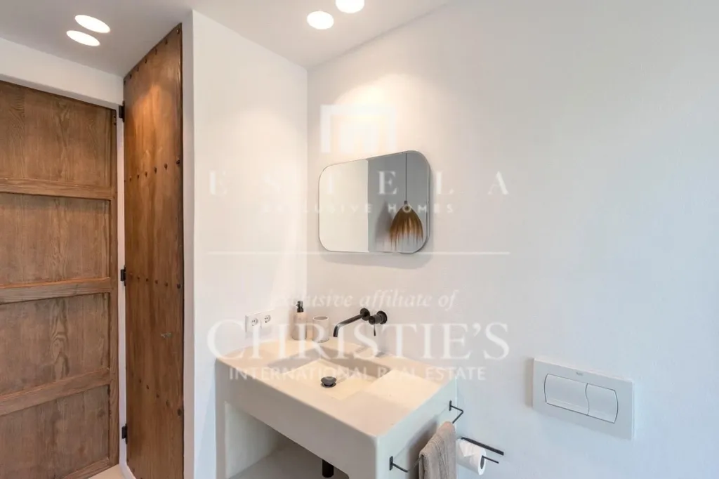 Salles de bain - Contemporary Villa with Pool in Cala Conta, Ibiza