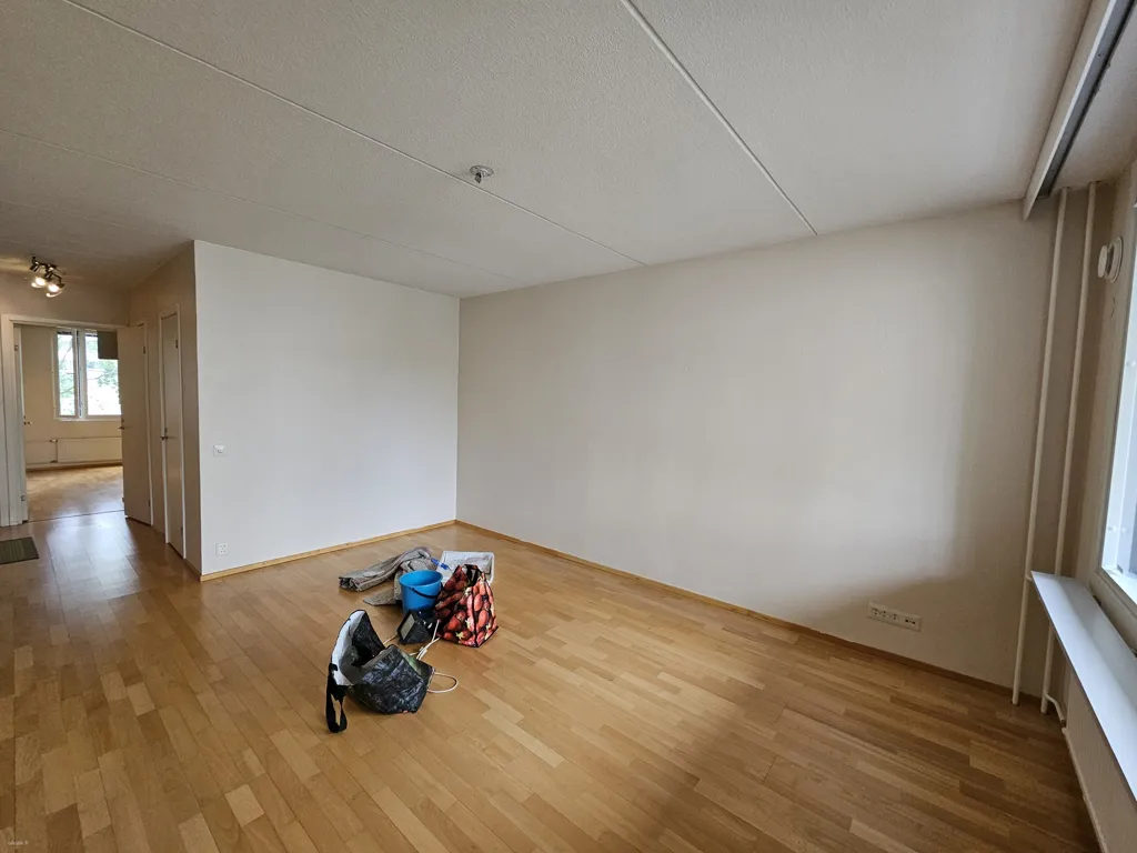 Toad - Spacious Apartment with Balcony in Matinkylä, Espoo