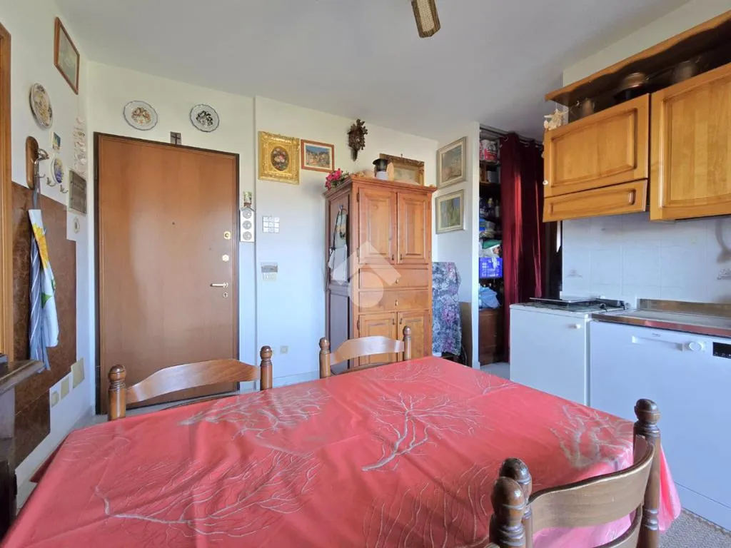 Söögituba - Apartment with Balcony in Central Albenga