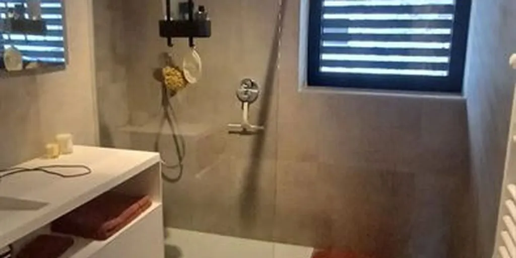 Salles de bain - Appartement Luxe avec Jacuzzi à Durbuy