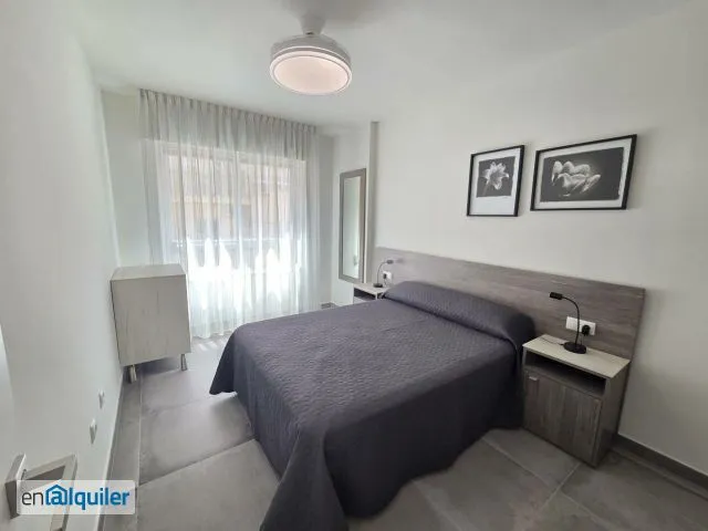 Chambres - Modern Flat with Balcony in City Centre