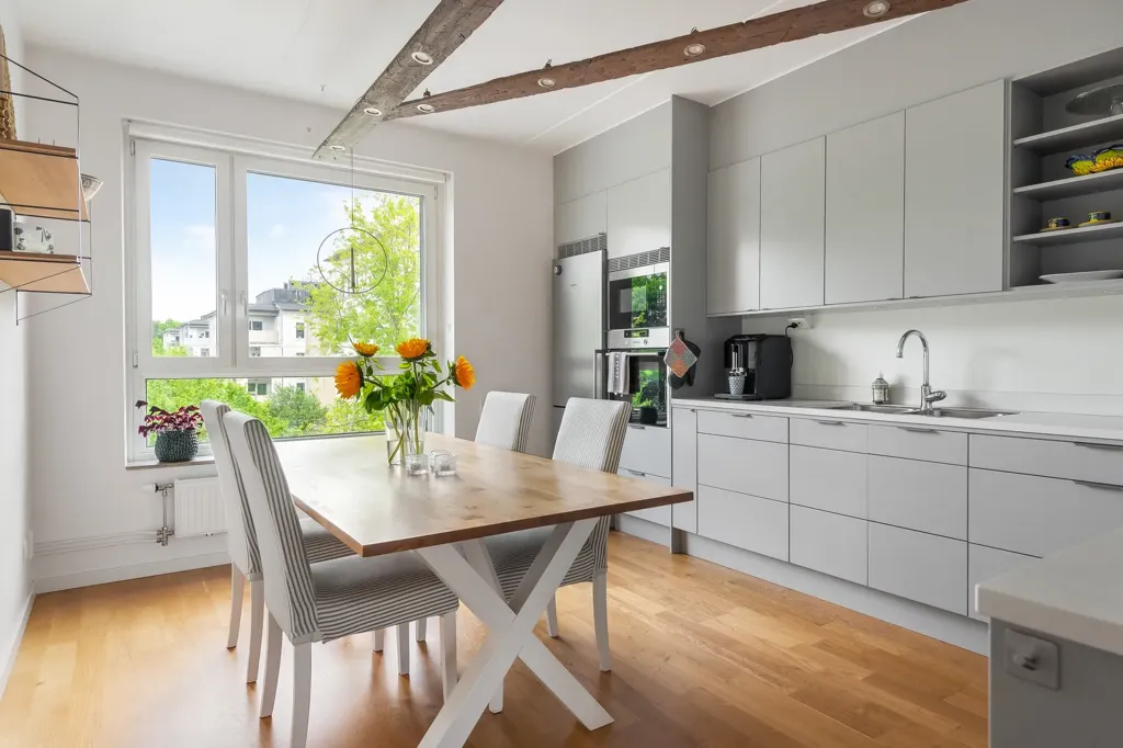 3-toaline korter asukohas Bromma