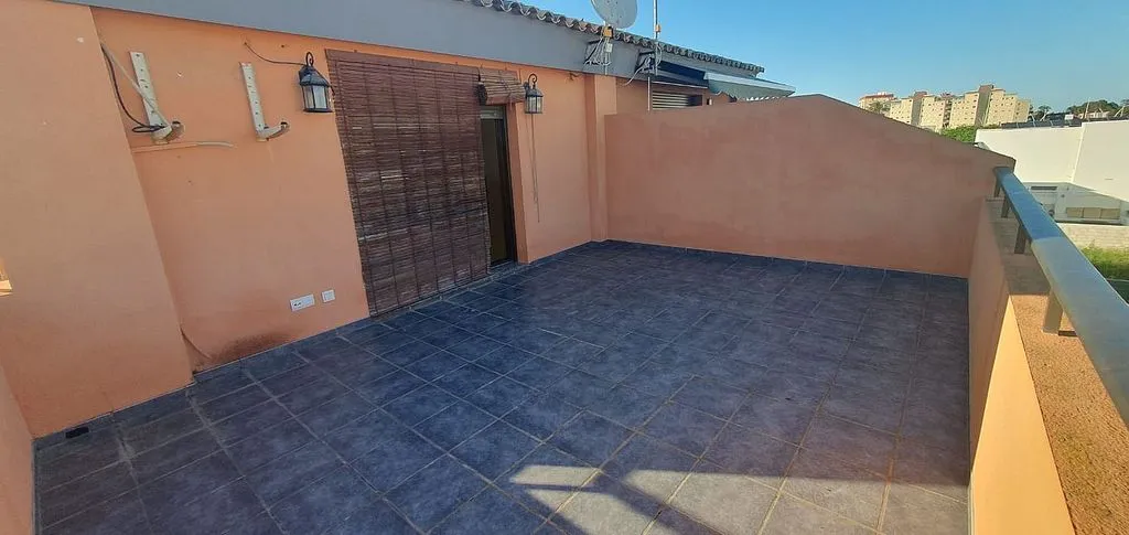 Balcon - Pareded Chalet with Garden in Gandia