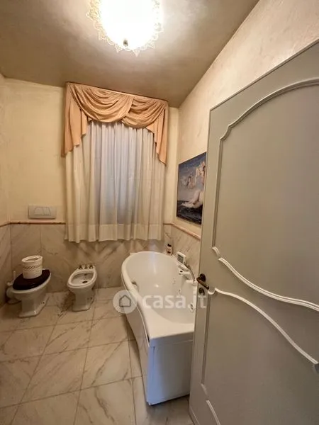 Salles de bain - Rustic Villa with Private Garden in Montignoso
