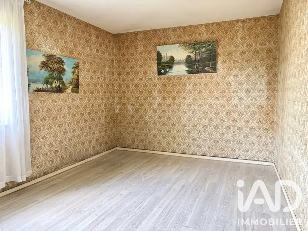 Magamistoad - Detached House with Large Garden in Litz