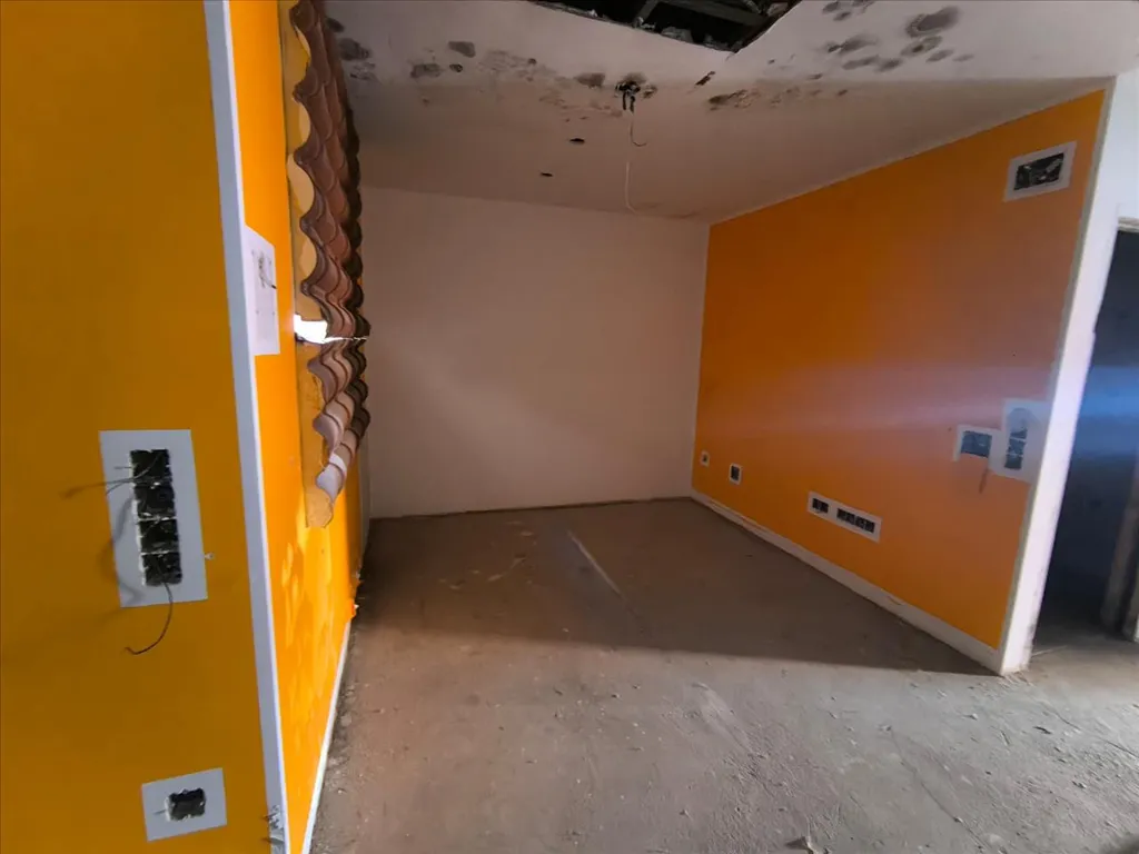 Pièces - Brick House for Renovation in Balaguer