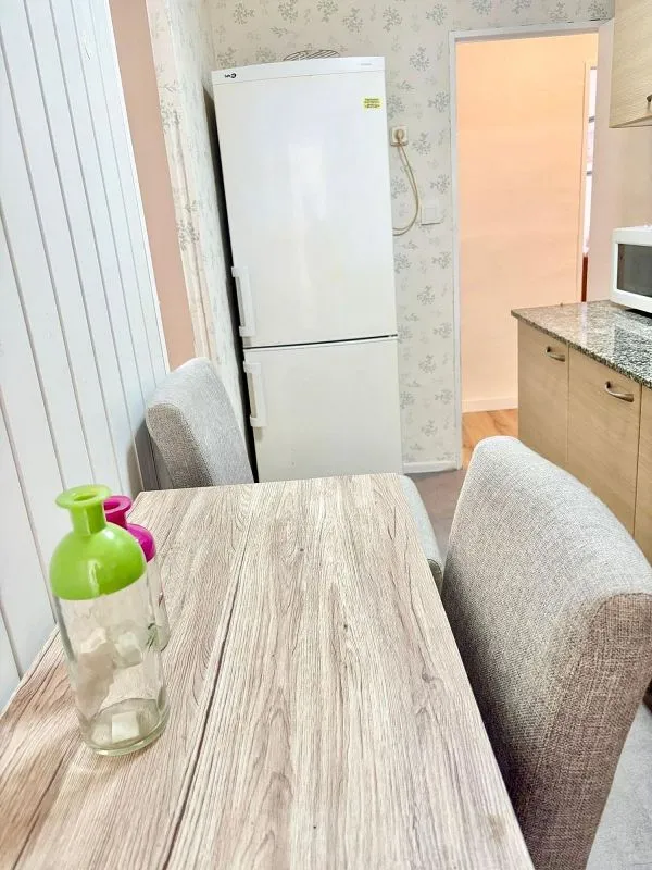 Salle à manger - Furnished Flat with Terrace in Alameda