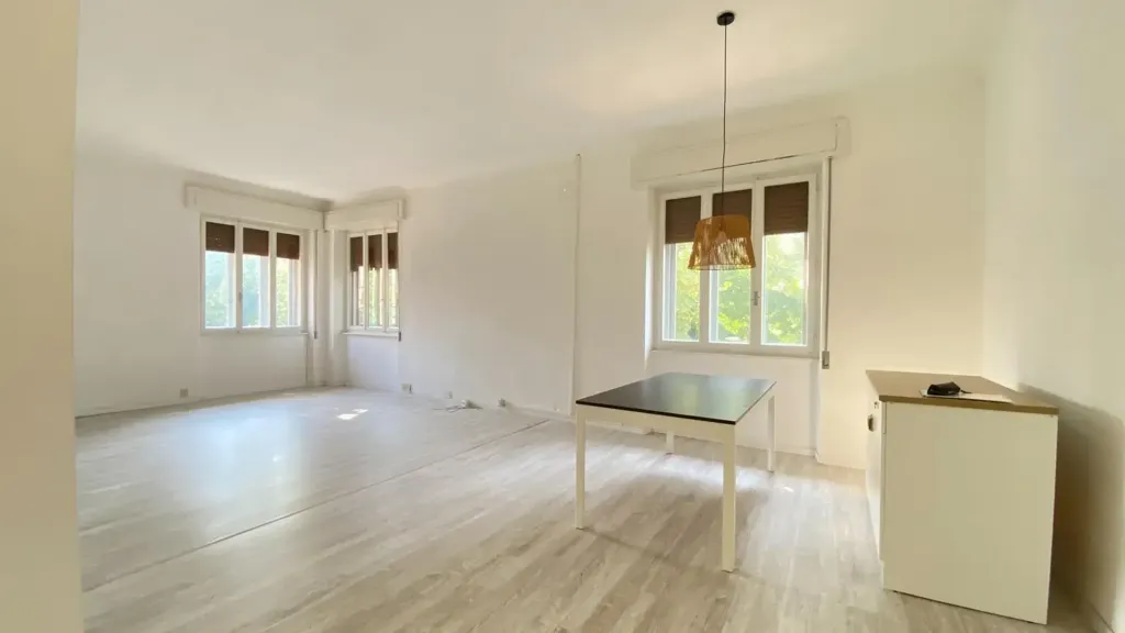 Bureau - Spacious Apartment with Terraces in Udine