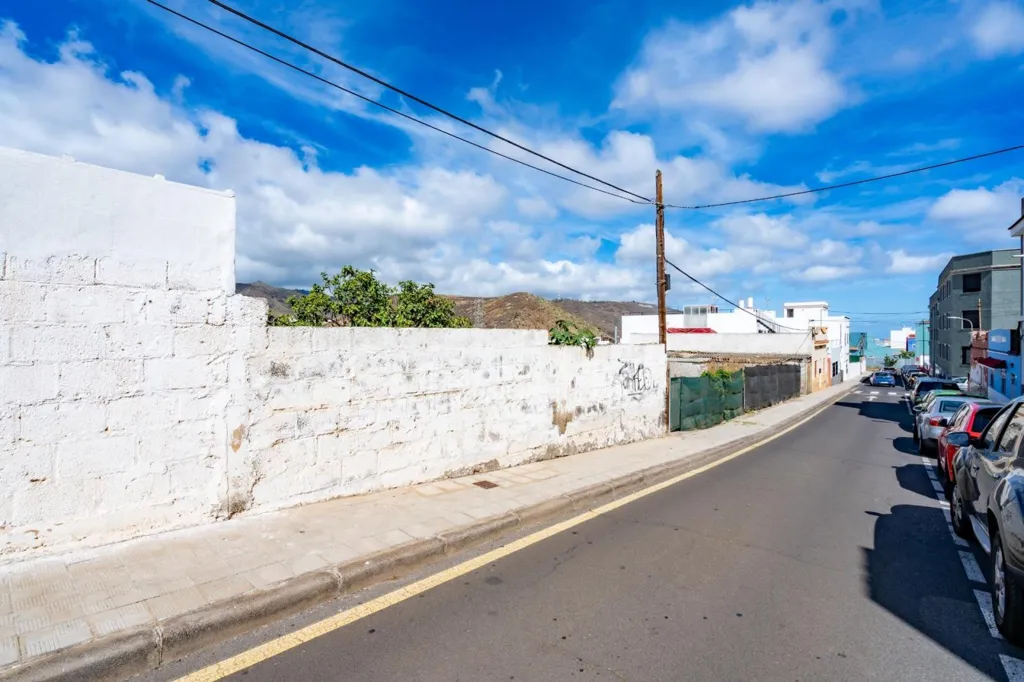 Extérieur - Urban Plot with Development Potential in La Cuesta