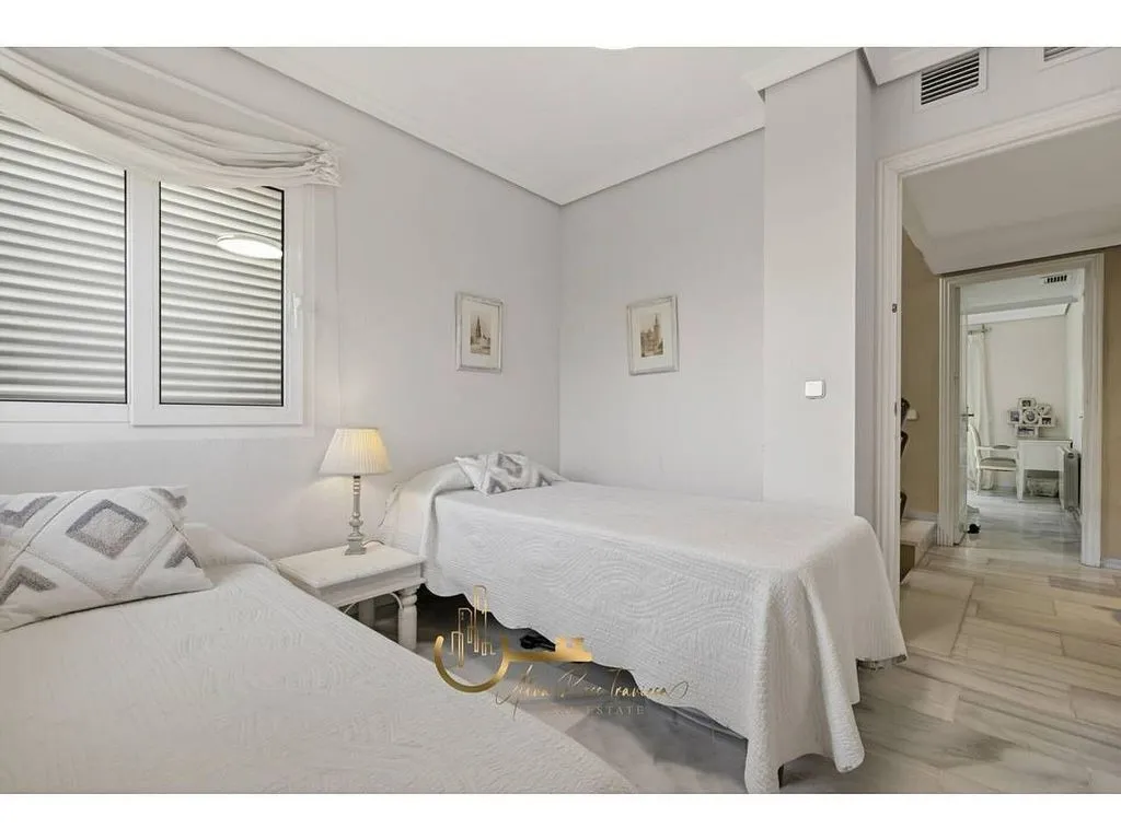 Chambres - Renovated Chalet with Garden in Simón Verde