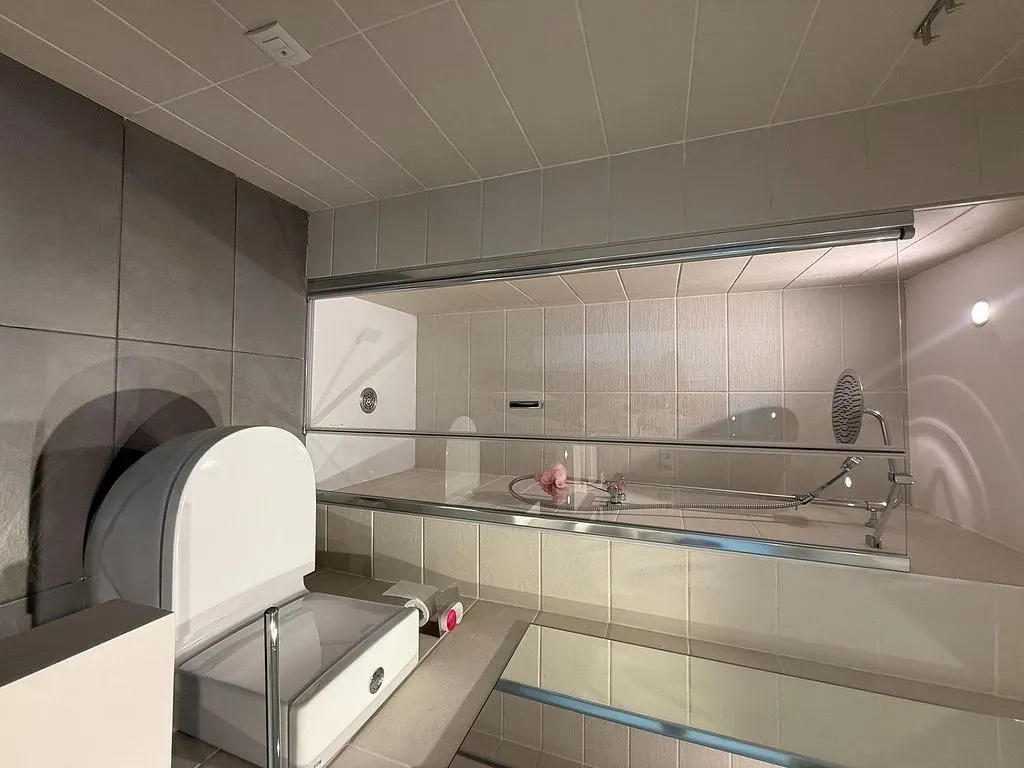 Salles de bain - Modern Flat with Balcony in La Gavarra