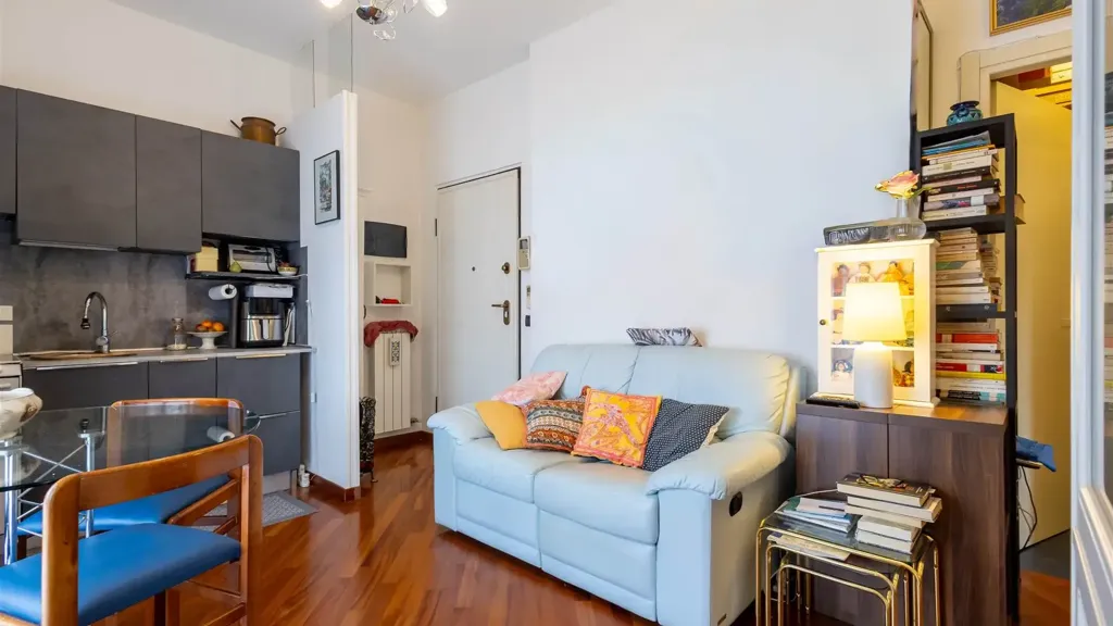 2-room apartment in IT