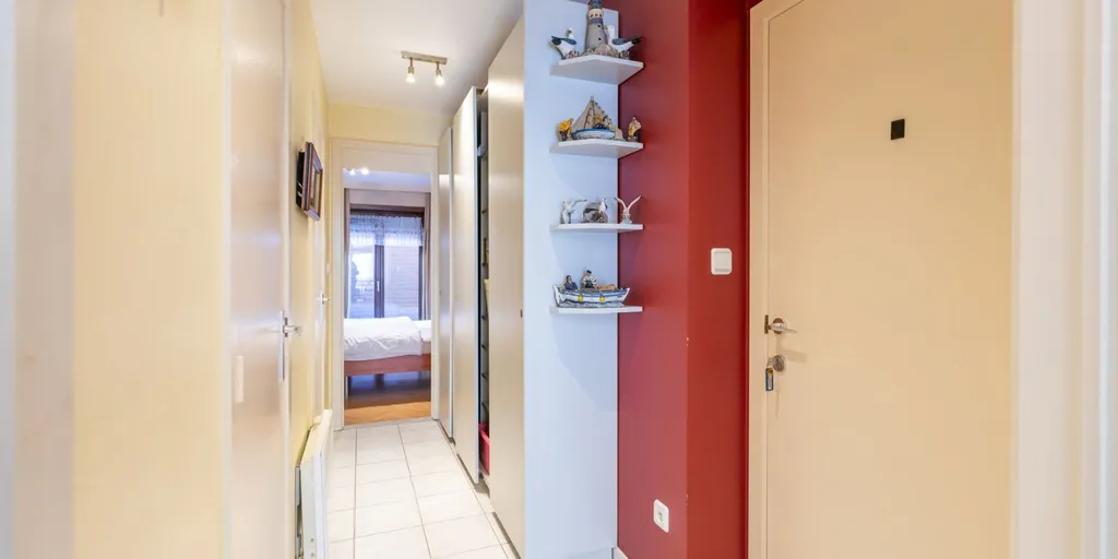 Esik - Apartment with Seafront Access in Middelkerke