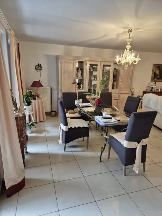 Dining Room - 3-Bedroom Flat with Balcony in Rixensart