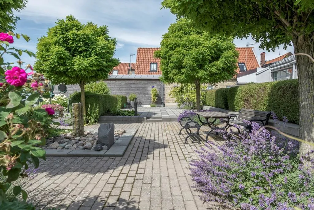 Aed - Apartment with Inner Courtyard near Ystad Theatre